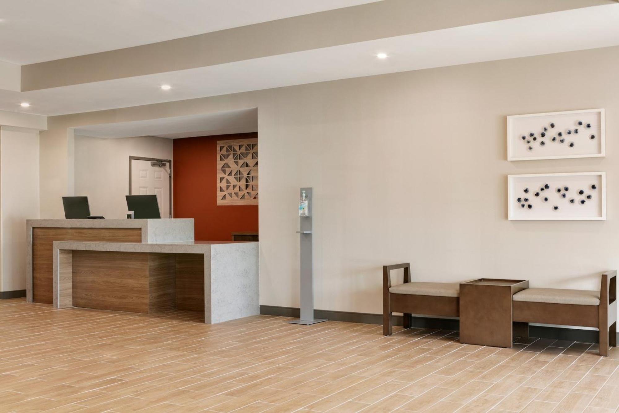 Candlewood Suites Kansas City Northeast By Ihg Zewnętrze zdjęcie