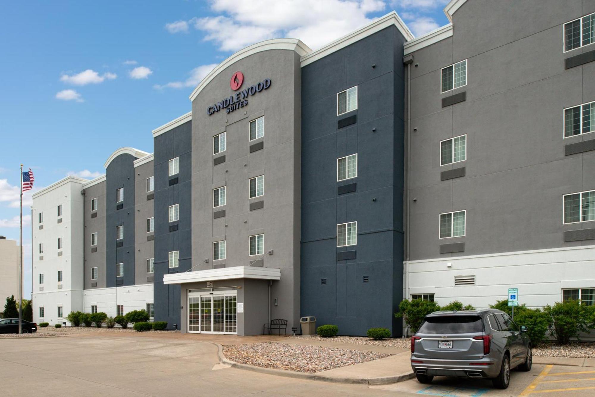 Candlewood Suites Kansas City Northeast By Ihg Zewnętrze zdjęcie